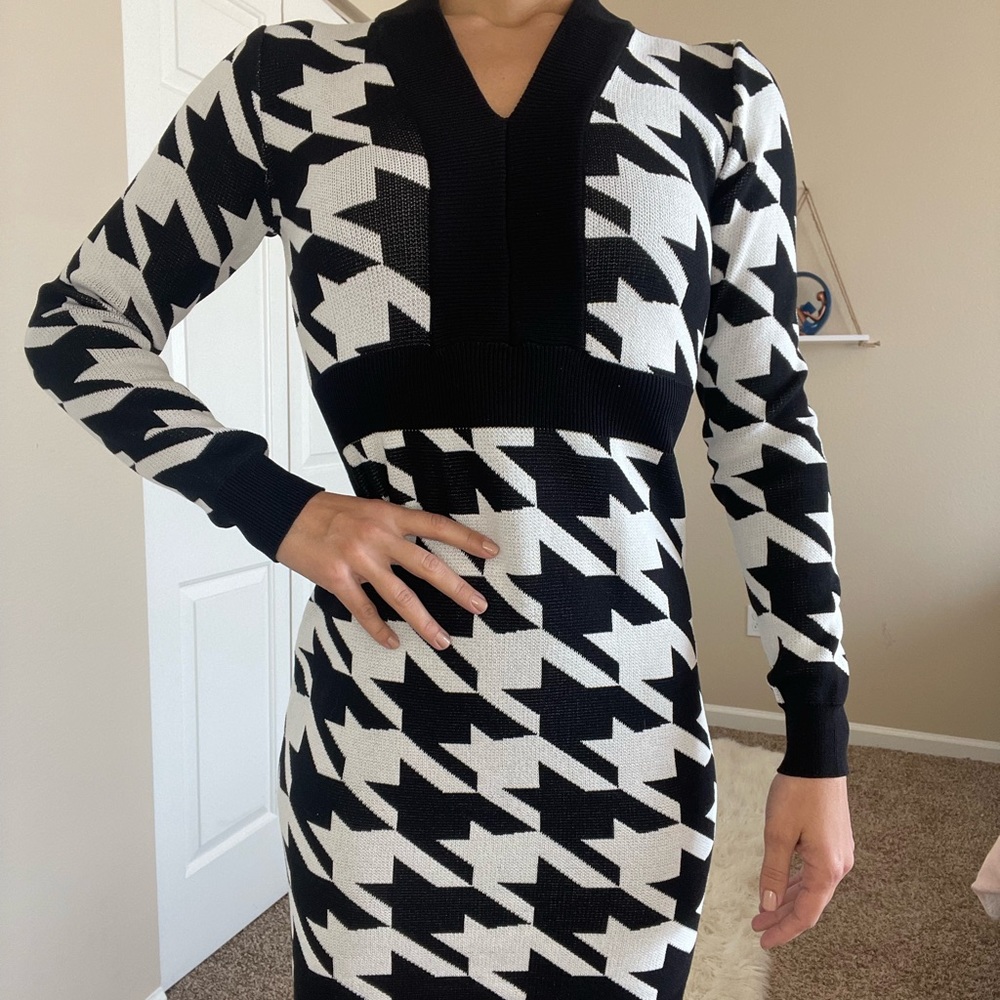 Dress Black & White